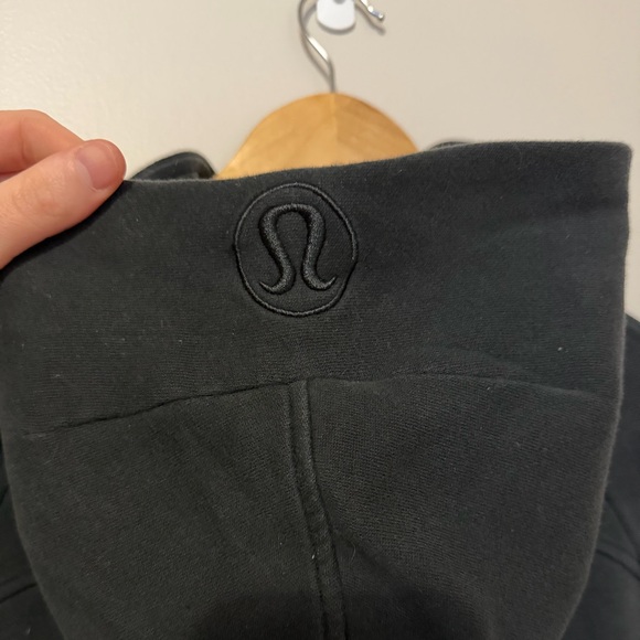 Lululemon Scuba Oversized Full Zip Hoodie - Picture 3 of 6